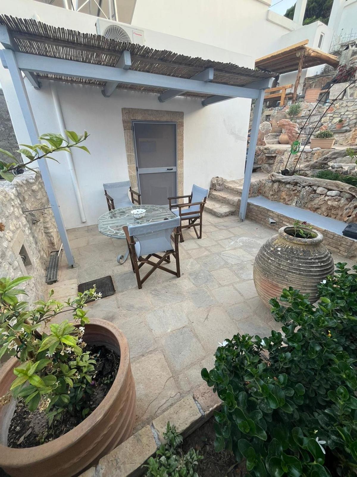 De Drymona 2 Apartment Kythira Town